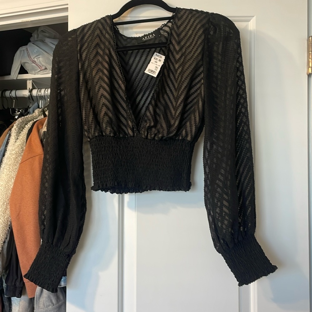 Crop long sleeve going out top - Brand new with tags
